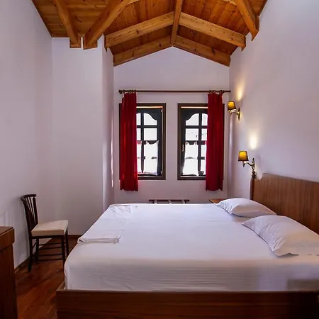 Onufri Hotel 4*