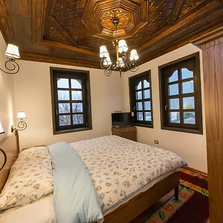 Onufri 酒店 培拉特