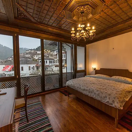 Onufri מלון בראט